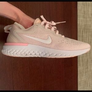 Nike Women’s Odyssey React in Size 23.5mm(US6.5)